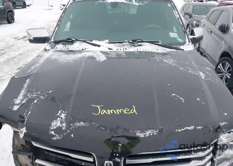 2015 Lincoln Navigator L z USA, uszkodzony, nr VIN 5LMJJ3JT7FEJ02850